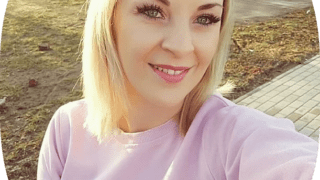 IraLira Creampie treibt es mit Riesentittenlesbe